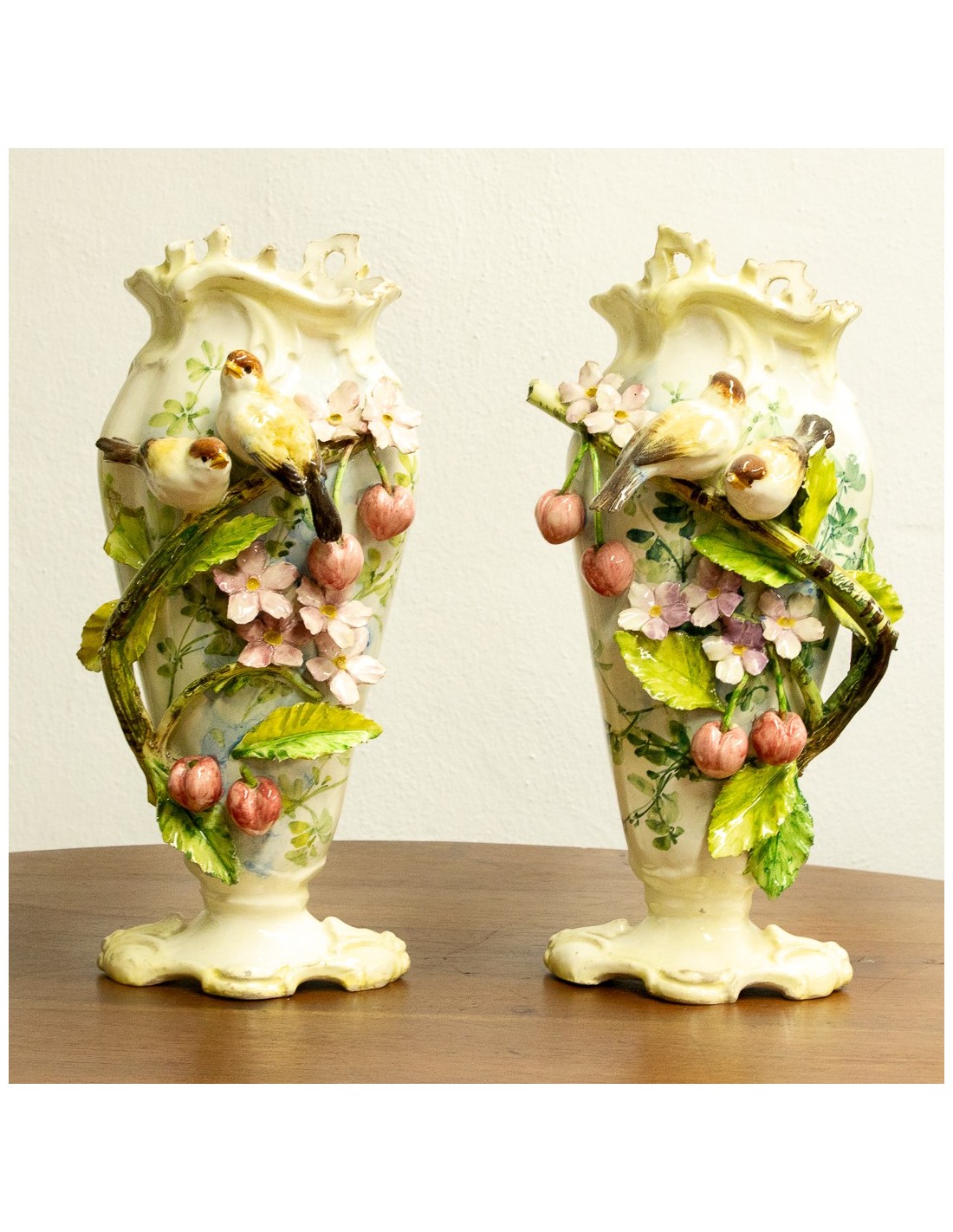 Pareja Jarrones Porcelana s.XIX (uno roto) | Antigüedades Mu…